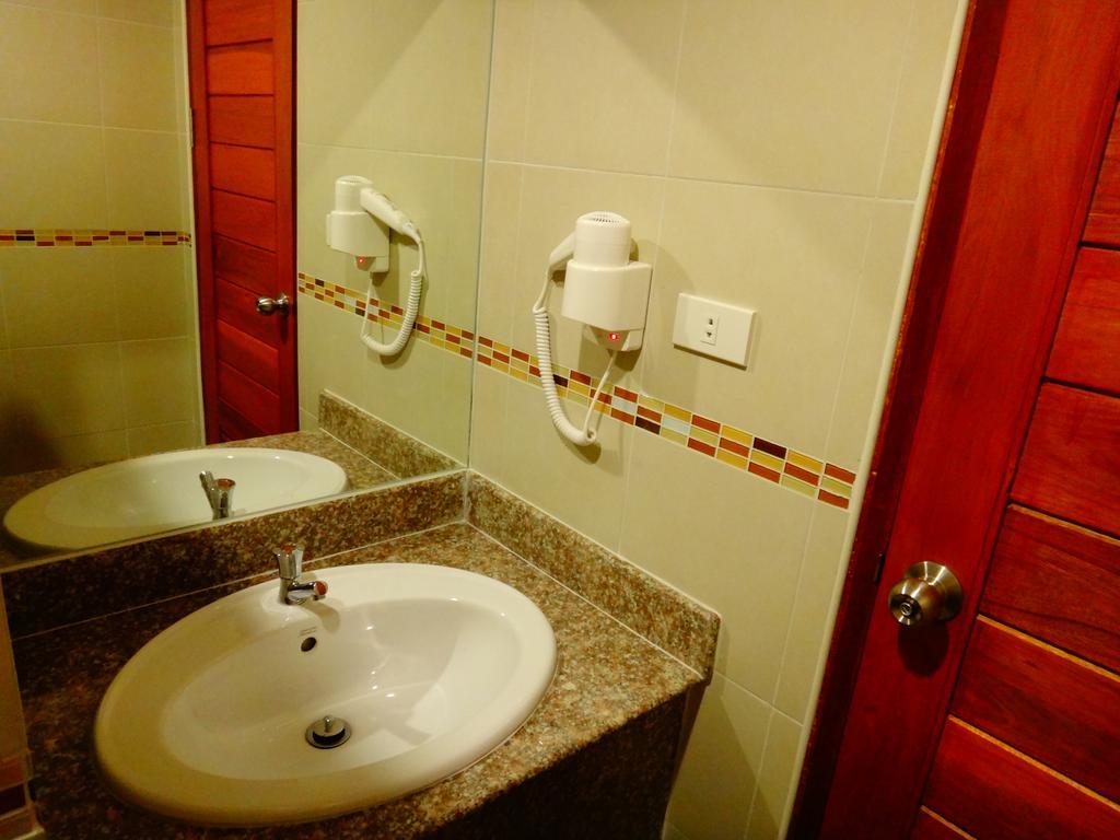 Phangan Pearl Hostel Haad Rin Bilik gambar