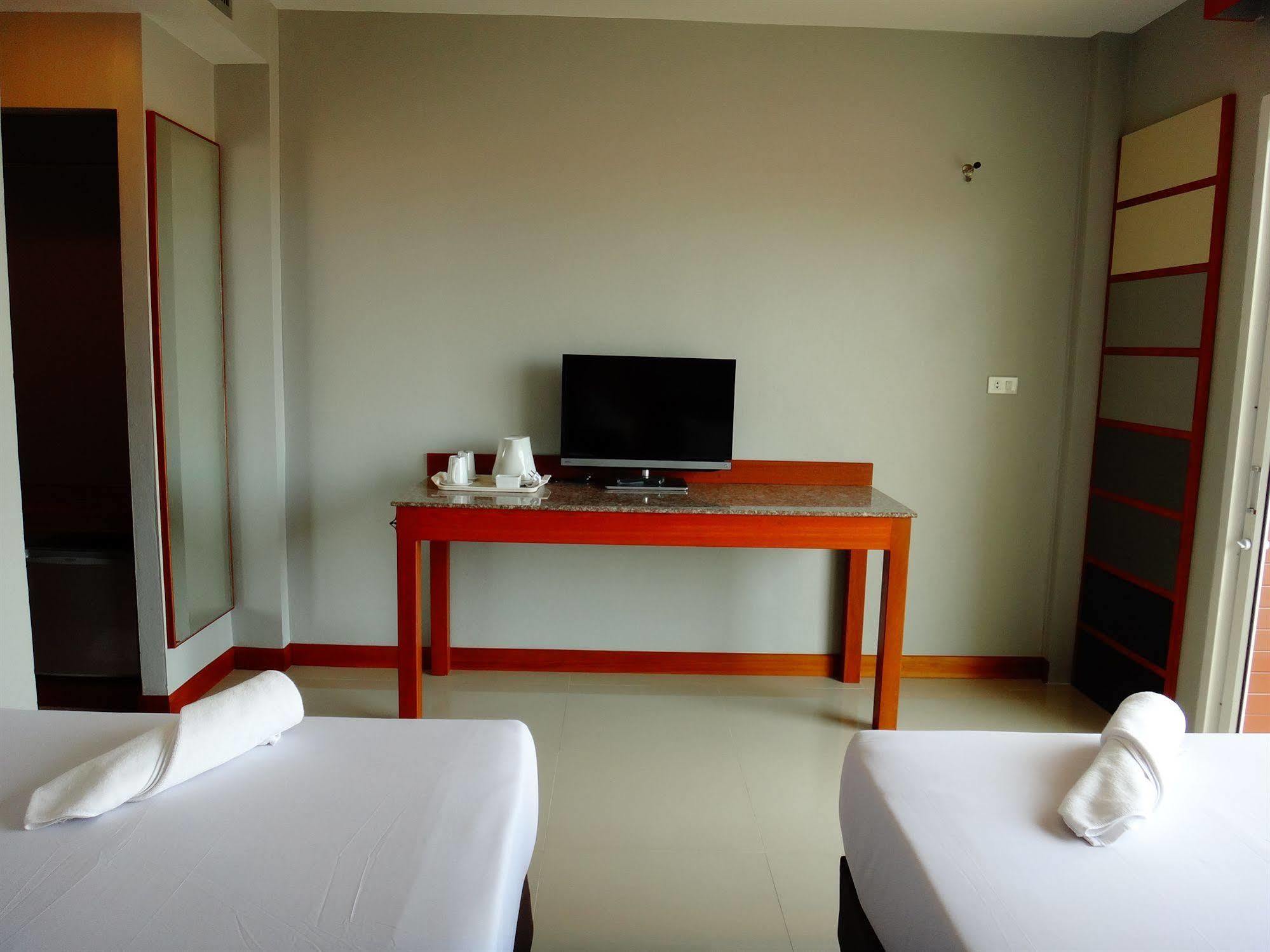 Phangan Pearl Hostel Haad Rin Luaran gambar