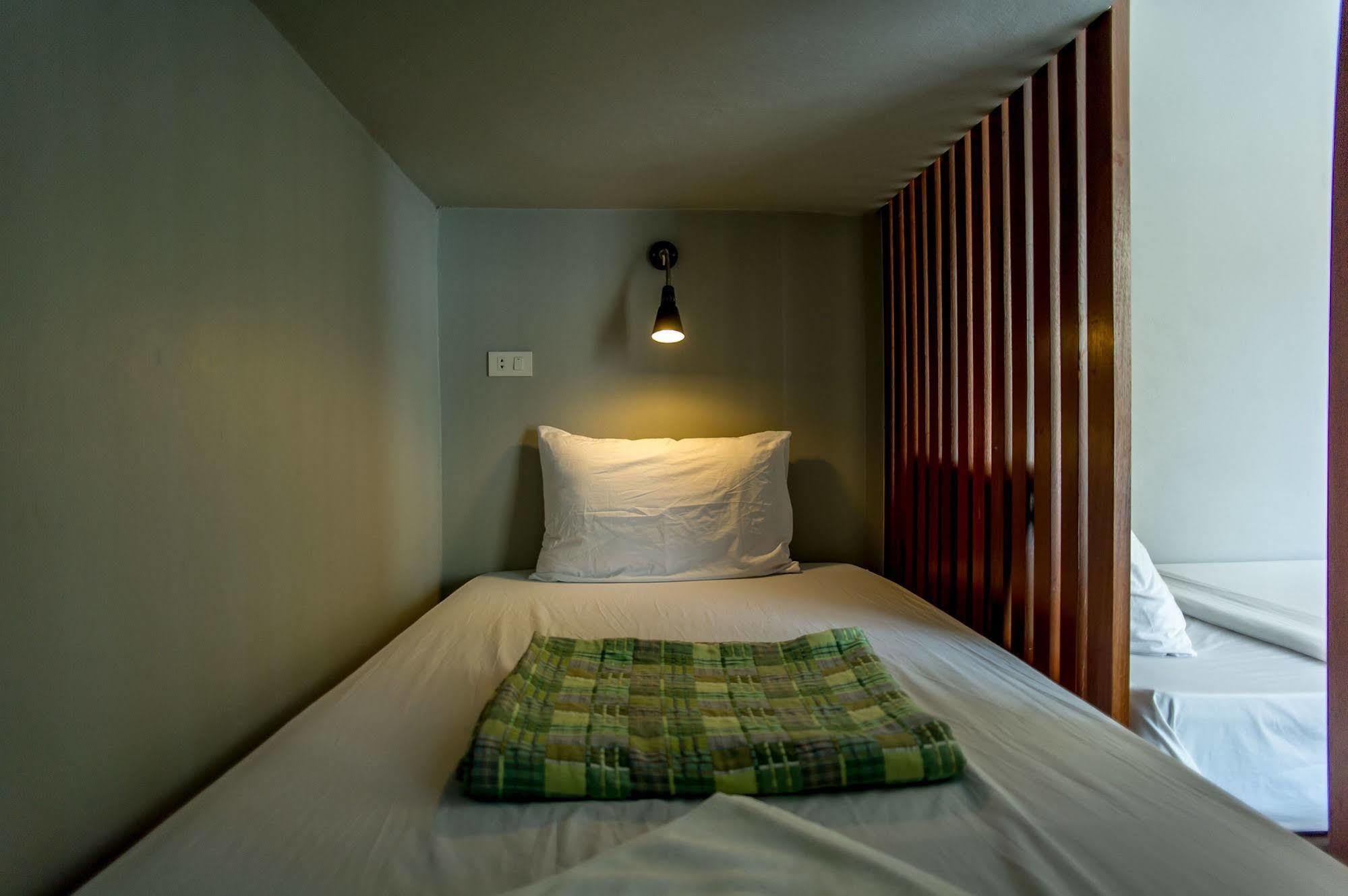 Phangan Pearl Hostel Haad Rin Luaran gambar