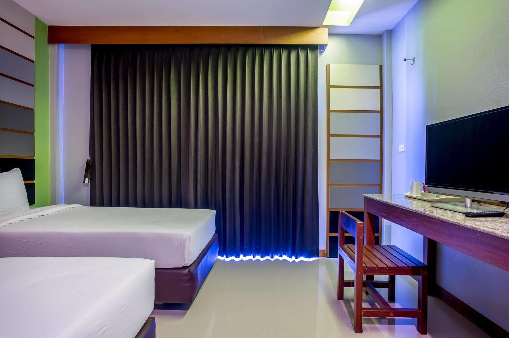 Phangan Pearl Hostel Haad Rin Luaran gambar
